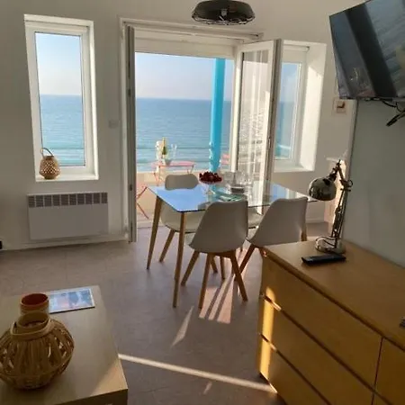 Le Courlis Vue Panoramique Sur La Mer, Balcons *