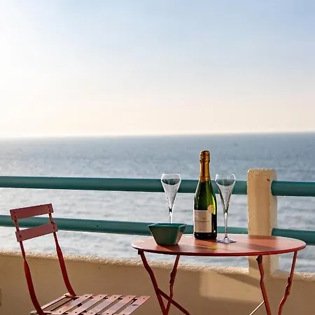 Le Courlis Vue Panoramique Sur La Mer, Balcons *